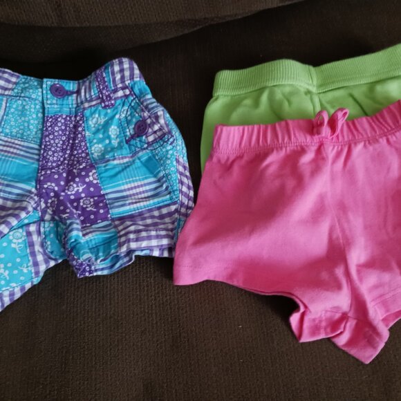8 Pcs Girl's Summer Clothes Size 6-9 Mo. - Picture 2 of 13